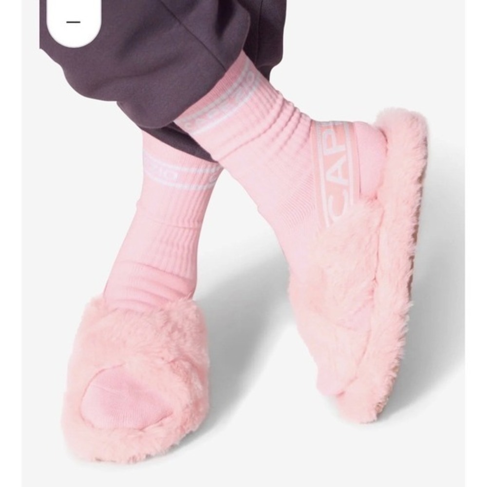9 Capezio Pink Faux Fur Cross Strap Slippers with Logo Elastic Back Strap Size L